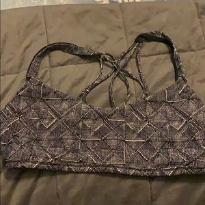 Lululemon bra!